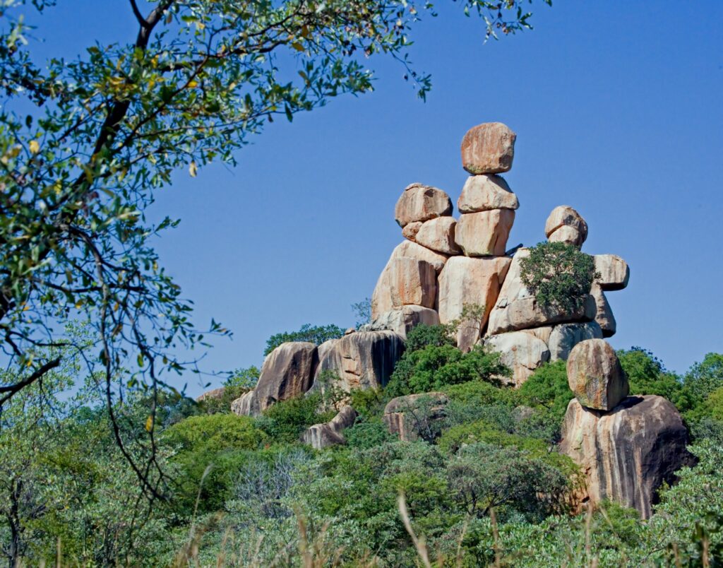 Balancing_Rocks_in_Matopos_National_Park