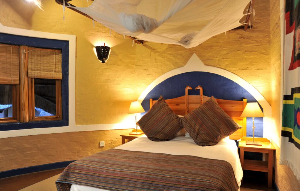 Lokuthula-Double-Bedded-Room