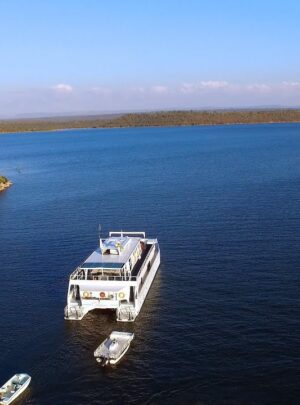 lake kariba houseboats