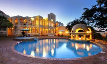 4 Nights Mid-Market Victoria Falls Package