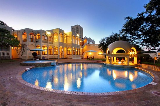 4 Nights Mid-Market Victoria Falls Package